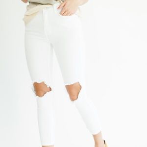 Free People High-Rise Busted White Skinny Jeans